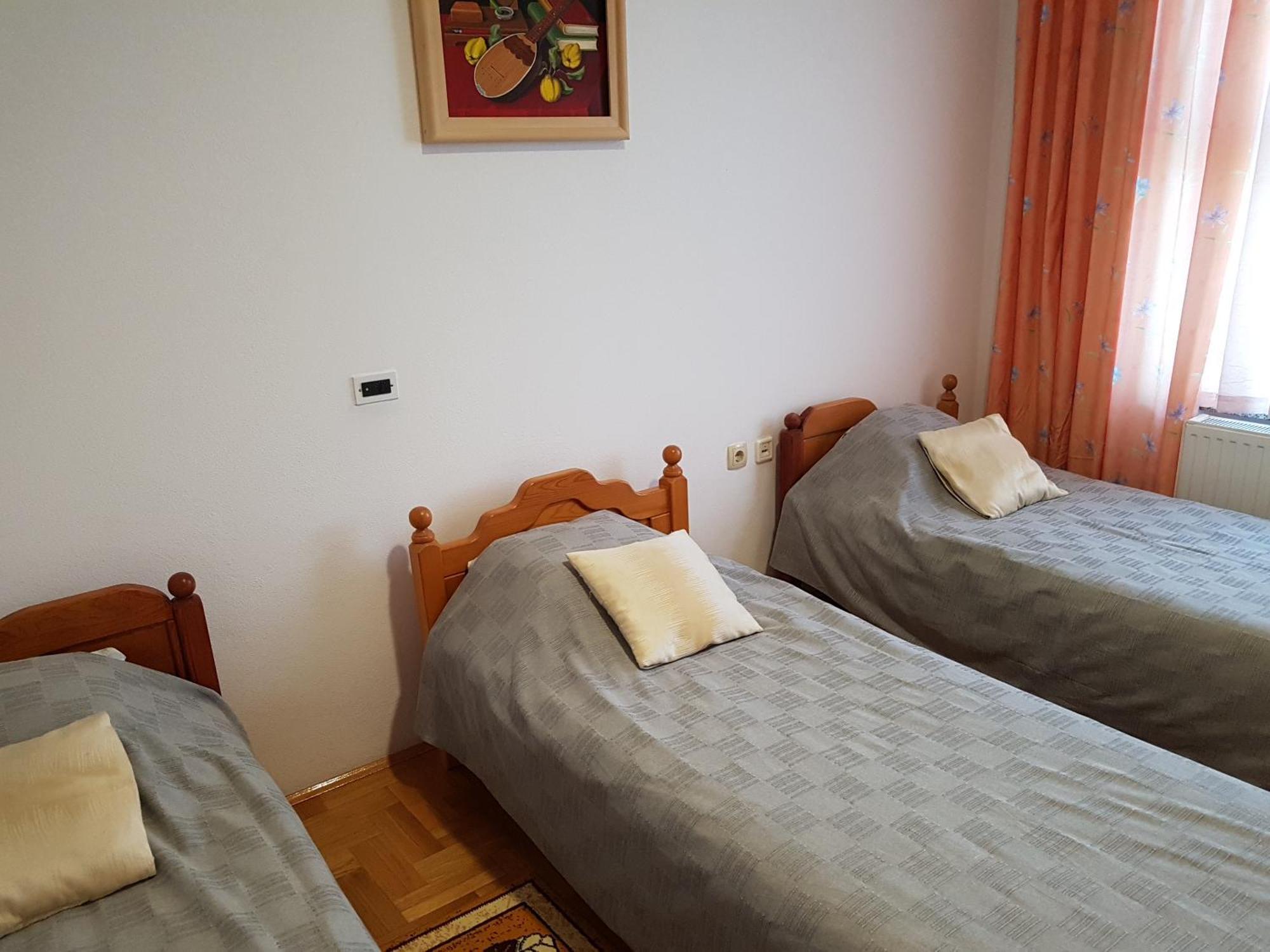 Prenociste Klas Pleternica Pokoj fotografie
